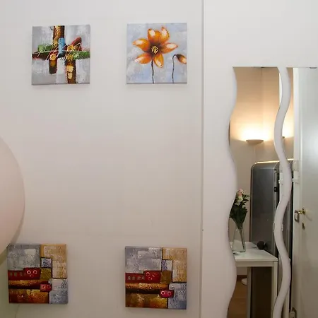Apartment Ciao Flats - Via Cola Montano Milan